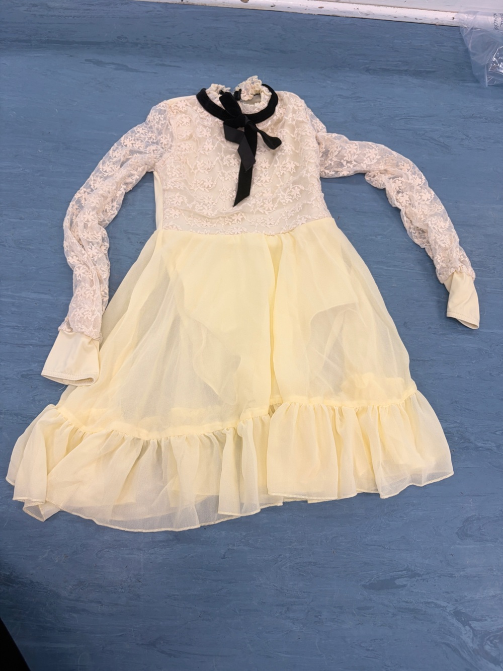 Girls' Yellow Lace & Chiffon Ribbon Dance Dress
